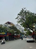 hiếm đất việt hưng 40m chỉ 5 tỷ vài bước ra phố kd sầm uất