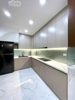 cách mặt phố chỉ 20m- nhà mới đón tết- oto đỗ cực gần- lô góc thoáng sáng- nội thất đầy đủ