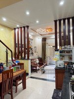 nhà lầu sẵn 2 phòng ngủ - tam hiệp - gần bùi thái, bùi vĩnh, chợ tam hoà, phạm văn thuận