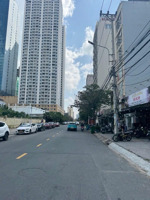 bán gấp khách sạn ngay mặt phố trần bạch đằng sơn trà, diện tích 81m - 7 tầng - ngang 4.5m.