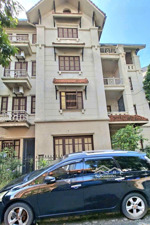 bán biệt thự an dương vương 132m2, giá: 27 tỷ. tây hồ