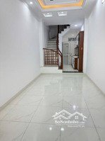 nhà 5 tầng 33m đường tựu liệt, thanh trì. hàng xóm linh đàm cách linh đàm 1km .