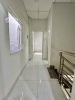 lô góc cực ngon sát mặt tiền lê hồng phong quận 10, chỉ 4 tỷ 300