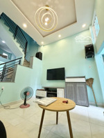 nhà đẹp võ văn kiệt, sát quận 1, 3.7x10 2 tầng full nội thất, chỉ 4 tỷ nhỉnh