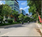 đất hiếm - mặt đường lạc long quân- tây hồ - gần quận ủy - vài bước ra hồ tây - có thể tách 2 sổ.