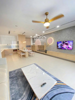 giá tốt. căn hộ 92m2 tại the zei mỹ đình. nhỉnh 10 tỷ. lh 