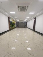 tòa nhà văn phòng vũ phạm hàm, nguyễn khang 73m, 9 tầng thang máy ,ô tô ngủ trong nhà. giá 29 tỷ
