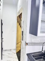 giá tốt nhất thời điểm hiện tại - nhà 10 tỷ - có thang máy - ngõ thông ba gác đua gần phố.