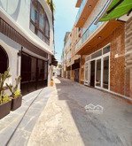 chỉ 6,x tỷ nhà chính chủ xây ở đẹp có dòng tiền cho thuê 12tr/tháng. nhà 3 mê lệch, pháp lý chuẩn