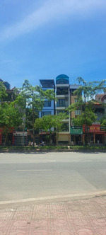 chính chủ cần bán gấp nhà 3 tầng dt86m2, mặt phố ngô gia tự, vị trí trung tâm kinh doanh sầm uất.