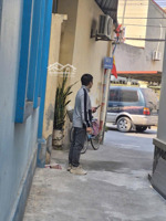 nhỉnh 5 tỷ 10m ra ô tô tránh, trường học, trung tâm hành chính- trường học- chợ -_ y. tế