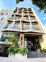 bán khách sạn siêu doanh thu nguyễn văn linh quận 7 100 phòng. full nội thất hđt 1tỷ/th. giá 160 tỷ