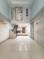 dương quảng hàm hẻm xe hơi - đh văn lang - 5 tầng - hơn 7 tỷ