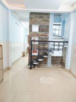 bán nhà 3 tầng 37m2 ngay cc bàu cát 2. giá 4,5 tỷ