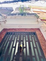 nhà đẹp dân xây - ngõ thông - trung tâm cầu giấy - dt 36m x 4 tầng