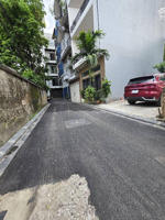 ngọc thuỵ vip view hồ có 1 không 2 oto chạy vòng quanh