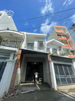 [rrrr]b.án nhà 2 tầng (1 trệt 1 lầu) gần biển, mặt đường nguyễn khánh toàn, nha trang, khánh hòa.