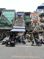 mặt phố hàng thiếc 28/60m2 -6,5 tỷ kinh doanh sầm uất, bước chân ra là phố đi bộ chợ đêm.