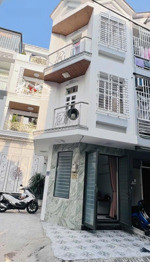 nhà 1 trệt 2 lầu huỳnh tấn phát nhà bè, căn góc hẻm 6m, 4pn, xe hơi đỗ cửa