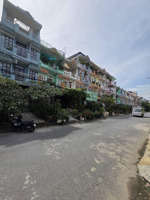 giá : 9 tỷ 300 ( tl ) nhà 3 tầng ( 85m2 ) - ngang lớn 5m - mtkd đường nhựa 12m có lề 3m