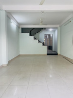 nhà 3 lầu sân thượng dt: 5x24m, đường số trần trọng cung