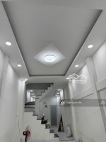 nguyễn trãi q5 7,8tỷ 46m2 5pn 2tầng shr hoàn công, oto thông.