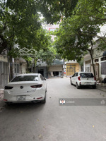 nhà phân lô bàn cờ vỉa hè 3 ô tô tránh nhà mới ở ngay 45m2, 5 tầng, mt 4.2m. giá bán 13.8 tỷ