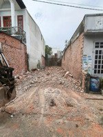 bán đất giá rẻ gần chợ kinh doanh buôn bán, ngay ngã ba ông xã, dĩ an