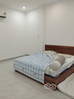 cho thuê nhà 3 tầng 4 phòn ngủ _ mặt tiền đường 7m5 _ khu đô thị nam việt á .