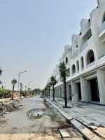 giá siêu tốt bán căn shophouse giá tốt nhất dự án vaquarius