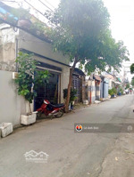 nhà 2 tầng - mặt tiền đường bình trưng đông, ô tô ngủ trong sân - 5.7mx26m