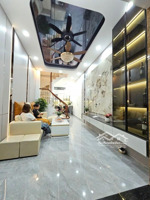 bán nhà ngọc khánh, ba đình - 2 thoág trước sau - full nội thất mới tinh ở ngay - thẳng tắp ra phố