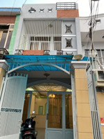 bán nhà lạc long quân q11,2 tầng btct,dtsd khủng 70m2,shr,hẻm thông thoáng,giáp q10,q6,bình tân