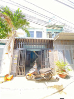 nhà dt 3,5 x12 đúc 1 tấm hẻm 4m xe hơi vào gần đường trịnh thị miếng