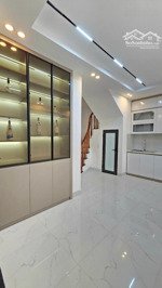 bán gấp nhà triều khúc - gần ôtô - 6,6 tỷ - 4 tầng 1 tum - nở hậu đón tài lộc