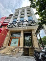 cẩn cho thuê toà khách sạn- aparment 7 tầng, phố trung hoà, có 25 căn hộ, giá chỉ 285 triệu/tháng
