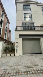 tặng 7,3 tỷ - shophouse xẻ khe cách vincom 100m