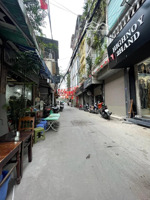 bán gấp tập thể tầng 1 phố phan kế bính. dt 82m2. thiết kế 2 ngủ 2 vệ sinh. có tum phơi. nhỉnh 4 tỷ