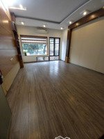 chính chủ cho thuê nhà ngõ 55 đỗ quang, nguyễn thị định. dt 90m2 x 5 tầng, mt 7m, giá 28tr/ tháng.