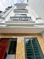 siêu phẩm nhà mới đón tết. bắc từ liêm, 30 m2, 5 tầng, gần phố, 3 bước ra ô tô tránh.giá nhỉnh 5 tỷ