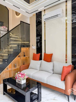 nhà góc 2 mặt tiền hẻm xe hơi gần sân bay tsn nhà mới full nội thất 4,99 tỷ