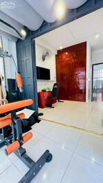 Bán Nhà Quận 10 - Hẻm Trước Nhà 4M - 4 Tầng BTCT - Nhà Còn Mới - Nhỉnh 6 Tỷ