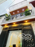 bán nhà 40m2, nhà 1 trệt 1 lầu, đường nguyễn trọng tuyển, p10, phú nhuận. sổ riêng