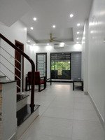 cc cho thuê nhà nguyên căn cách cầu long biên 200m ngọc thụy long biên hà nội