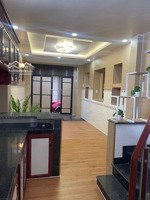 phan xích long - trung tâm phú nhuận - 5 tầng btct - 4 phòng ngủ