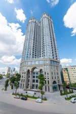 cần bán căn góc 06. 120m2. 3pn,2wc. full đồ tại hateco laroma , giá 14,9 tỷ. lh : 