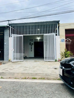 nhà cần bán gấp trước tết. đường nhựa 12m, gần chợ, gần kcn kim huy, 2pn, dt 100m2. giá 2ty850