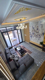 bán nhà phố " đang hoàn thiện mới tinh" thiết kế tân cổ điển - xe hơi đậu trong sân, đường lò lu,