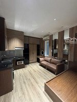 chính chủ cho thuê toà khách sạn, aparment cao cấp mặt phố trung hoà- cầu giấy