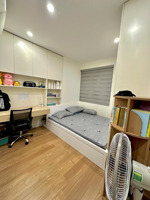 cần bán căn hộ toà 24 nguyễn khuyến
văn quán, 2pn., 2vs. lh kiều thuý 